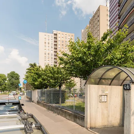 Guesthost - Bright Terrace X2 Affori Mm3 Milano